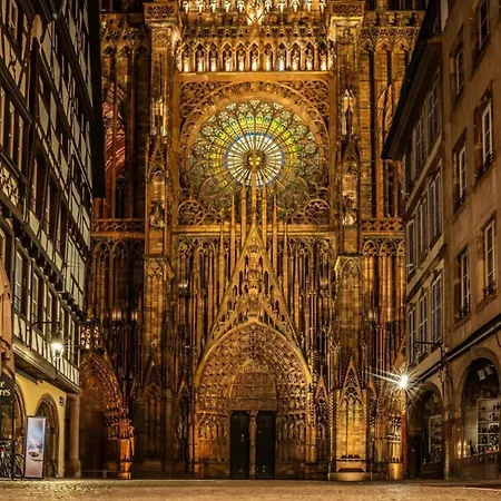 With Parking Strazburg