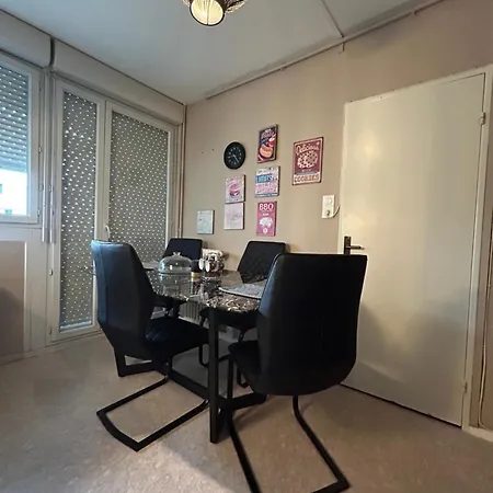 Apartment With Parking *